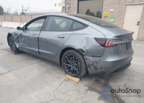 2024 Tesla Model 3 Long Range Dual Motor All-Wheel Drive/Rear-Wheel Drive z USA, uszkodzony, nr VIN 5YJ3E1EA3RF858681